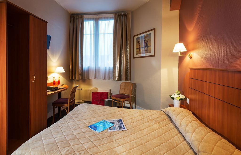 Hotel Astrid Rouen Exterior photo