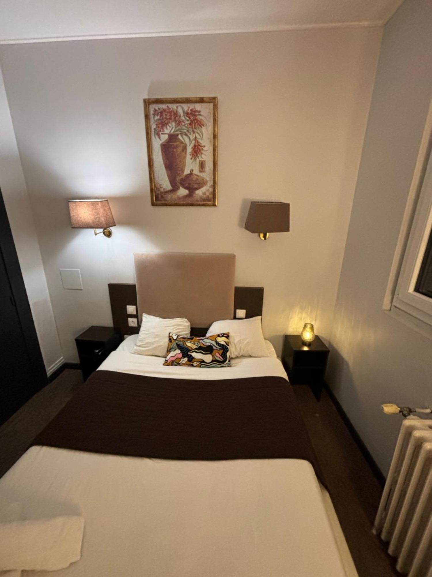 Hotel Astrid Rouen Exterior photo